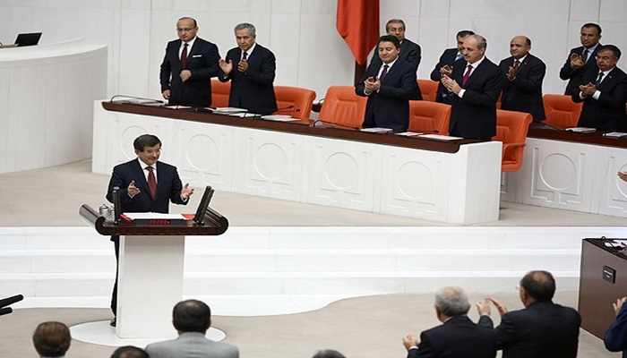 Başbakan Davutoğlu 62. hükümetin programını okudu