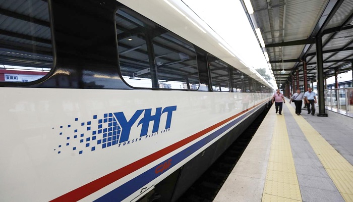 Hızlı tren vatandaştan tam not aldı