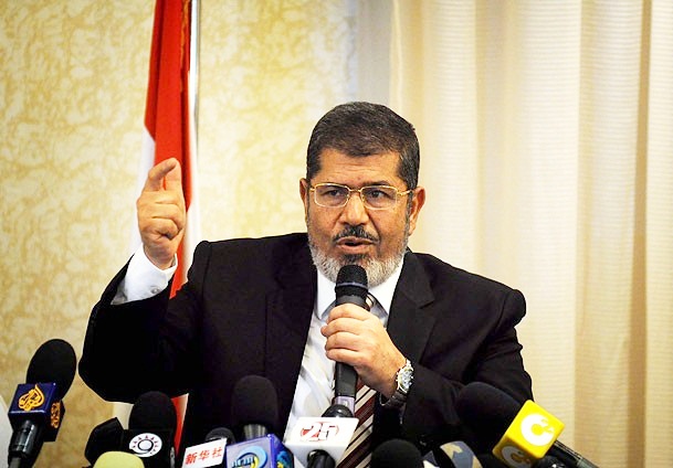 Mursi'nin kararına başsavcı uymadı