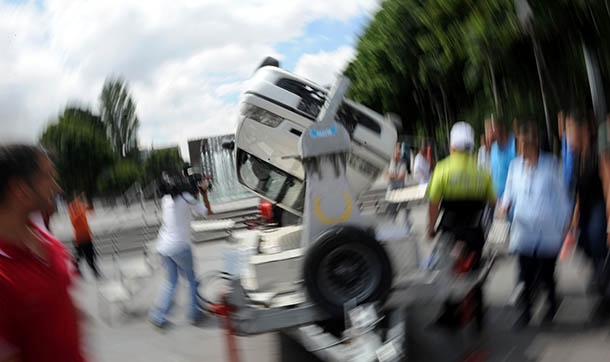 Apaydın: Saatte 27, günde 600 trafik kazası meydanı geliyor