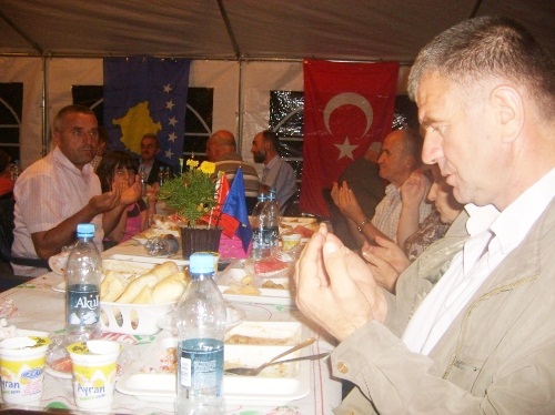 Mamak Belediye Başkanı Akgül: Ramazan'ın güzelliğini Kosova'da paylaştık