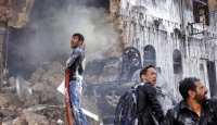 Yemen askeri Askeri uçak binaya düştü 12 kişi hayatını kaybetti.