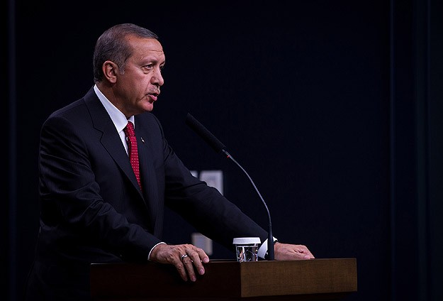 Türkiye'yi teröre destek veren ülke gibi göstermek densizliktir
