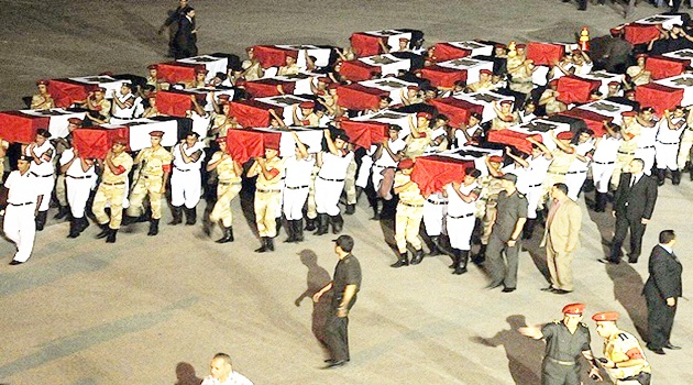 Mısır'da ölen 25 polis için 3 gün yas ilan edildi