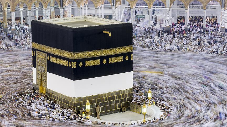 Suudi Arabistan'dan 3 yılda ikinci umreye ek vergi