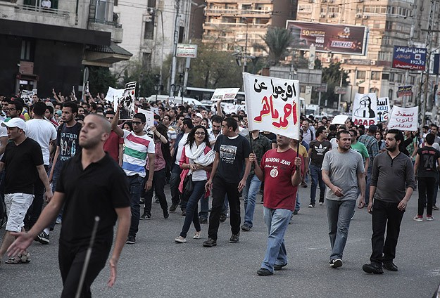 Mısır'da "gösteri kanunu" protestosu