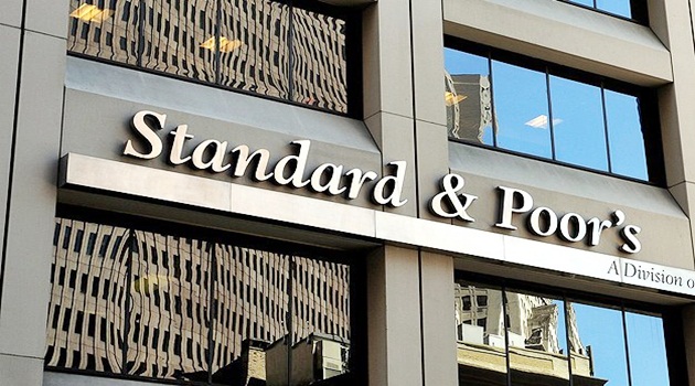 Standard and Poor's Türkiye'nin kredi notunu yükseltti