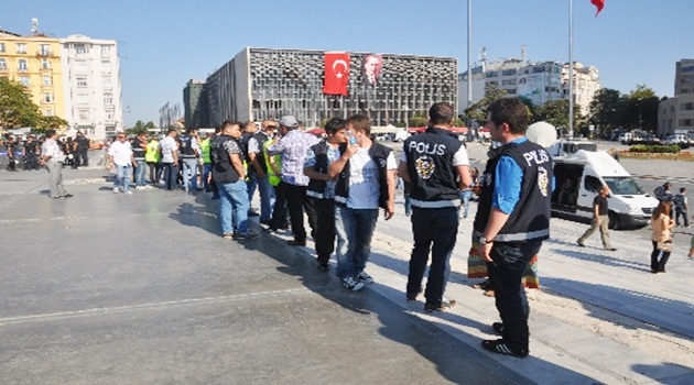 Gezi Parkı'na vatandaşlar alınmıyor