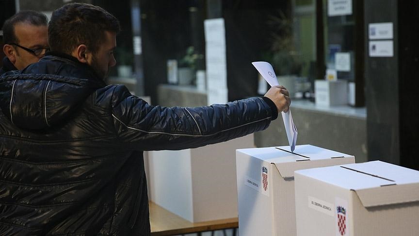 Hırvatistan'da halk sandık başında