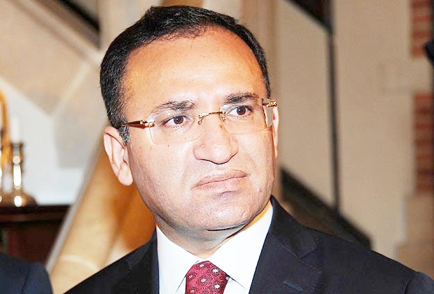 Şov yapanlar ile hukuku işletenler ayrılmalıdır