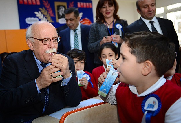 İkinci yarıyıl "okul sütü" ile başladı
