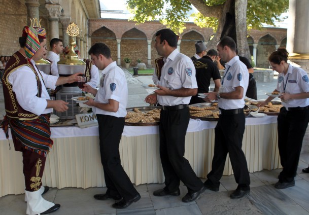 Topkapı Sarayı'nda Baklava Alayı