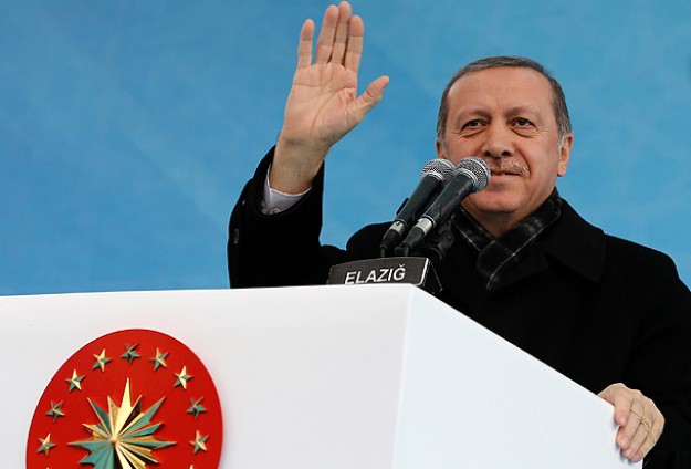 Türkiye'nin başkanlık sistemine ihtiyacı var