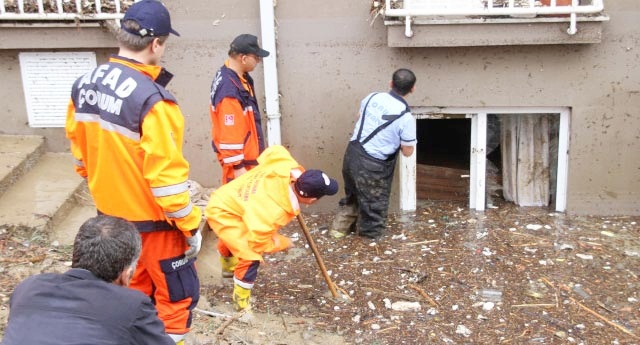 Samsun'daki selde ölü sayısı 10'a yükseldi