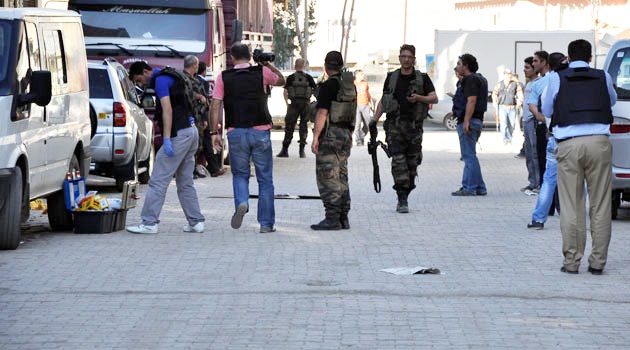 Kur'an kursu inşaatına malzeme götürürken şehit ettiler