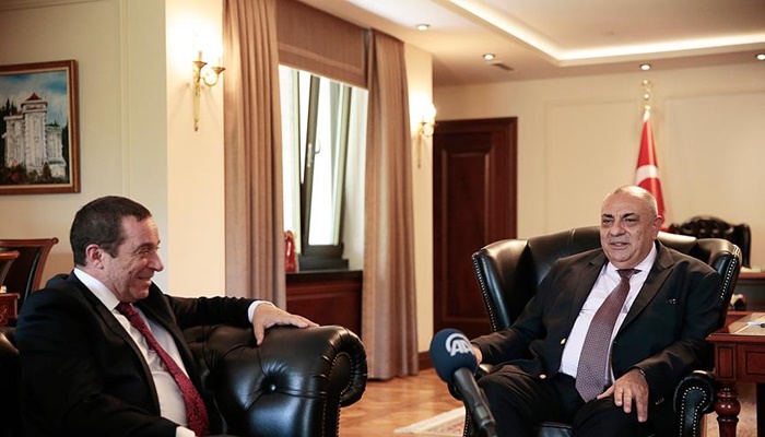 Başbakan Yardımcısı Türkeş, Serdar Denktaş ile bir araya geldi