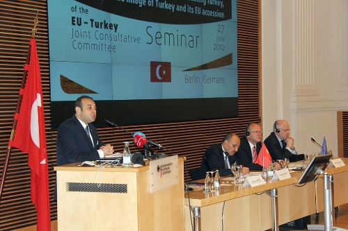 Sünnete, yaralama suçu demek cahilliktir, gaftır
