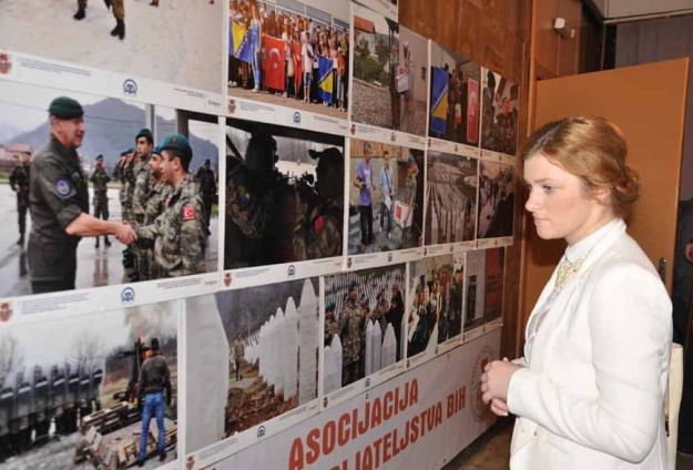Türk Temsil Heyetinin Bosna'da 20. Yılı sergisi açıldı