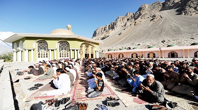 İran ve Pakistan'da bayram bugün başladı