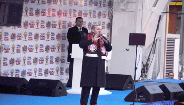 Başbakan Erdoğan Yozgat'ta muhalefete yüklendi