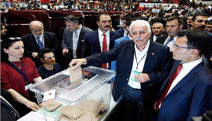 Kamalak yeniden genel başkan