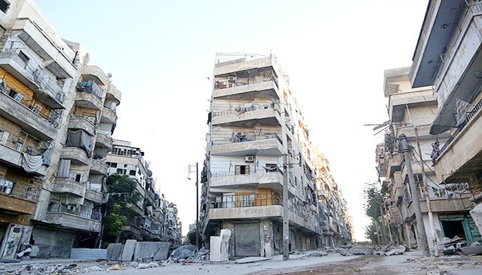 Halep'te iki gündür silah ve bomba sesleri azaldı