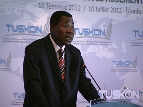 Benin Cumhurbaşkanı Yayi'den Türk okullarına övgü