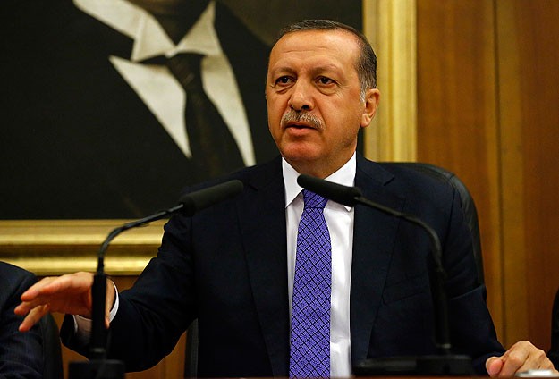 Mursi'nin yargı karşısındaki duruşunu alkışlıyorum