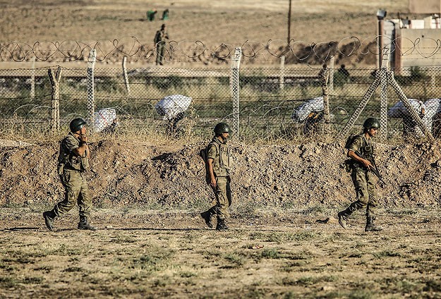 Sınırda 'geçici askeri güvenlik bölgesi'