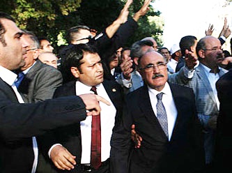Provokatörlerin ekmeğine yağ sürdü!