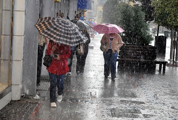 Doğu Akdeniz'de kuvvetli sağanak uyarısı