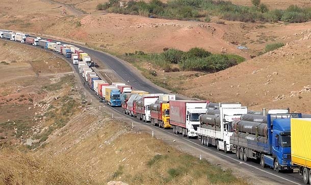 Habur'da TIR kuyruğu 100 km'ye çıktı