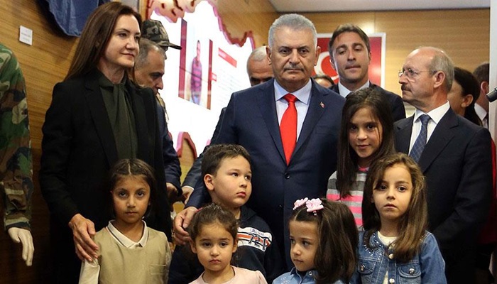 AK Parti'de 15 Temmuz Şehitleri Köşesi açıldı