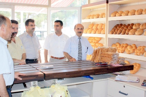 Gıda denetimine çıkan Tarım Müdürü hijyen şartlarına uymayanları fırçaladı