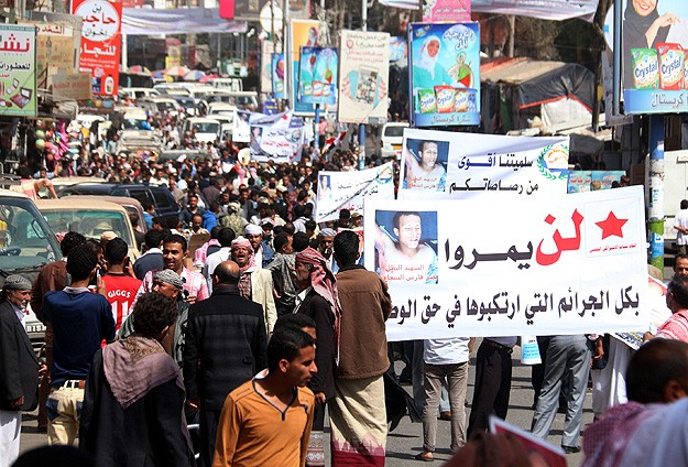 Husilerin siyasete müdahalesi protesto edildi