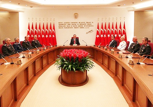 55 general ve amiral emekliye sevk edildi