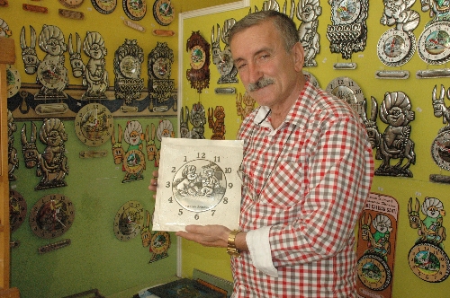 Torunundan Nasreddin Hoca'yı hatırlatan saatler