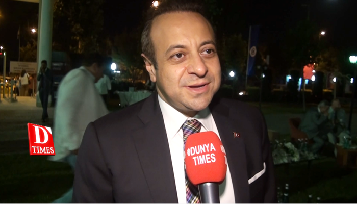 Egemen Bağış: İstanbul Aydın Üniversitesi İstanbul'un Gözbebeği