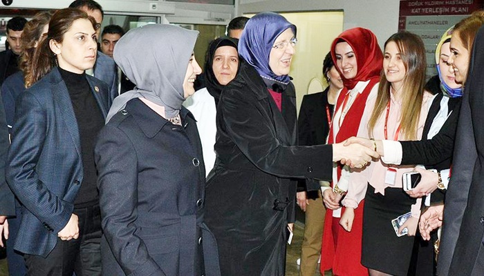 Sare Davutoğlu'ndan beşizlere ziyaret