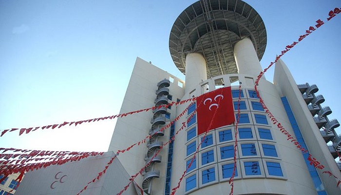 MHP'de 'hukuk' hamleleri