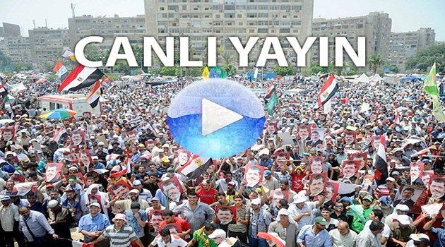 Mısır Mursi için meydanlarda