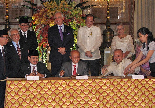 Filipinler'de tarihi anlaşma