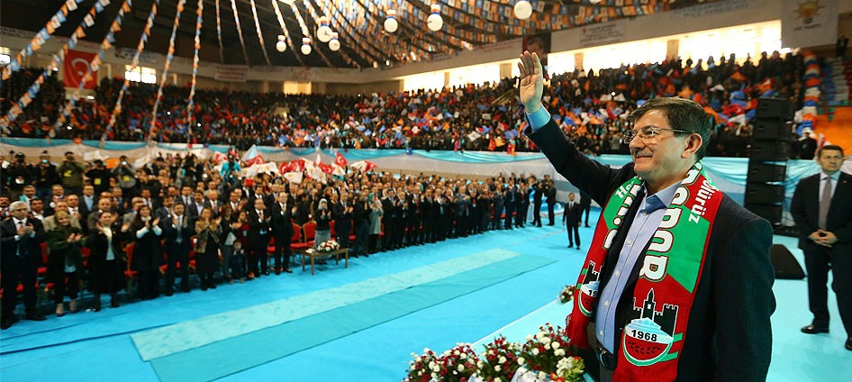 Çatışmak isteyenlere karşı inadına barış