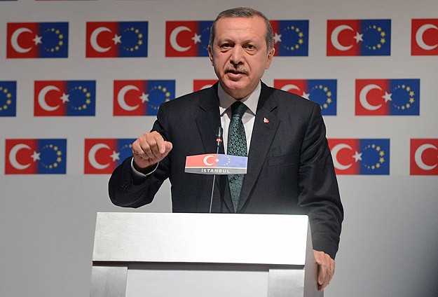 Demokrasi talebiyle karşıma çıkana canım feda