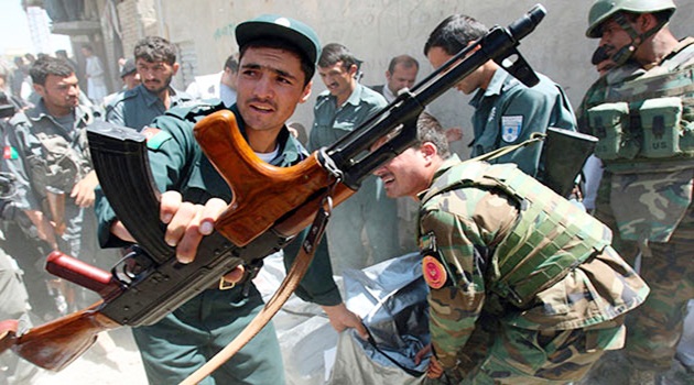 Afganistan'da kanlı pazar 44 kişi hayatını kaybetti