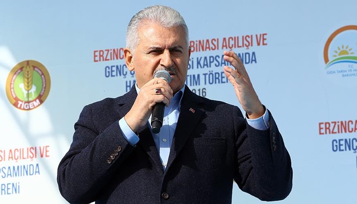 Başbakan Yıldırım: Demokrasiye sahip çıkmak, teröre sahip çıkmamakla olur