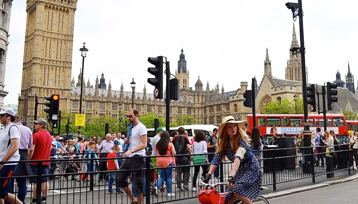 Londra'da 'Müslümanları günah keçisi yapmayı bırakın' çağrısı