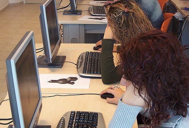 Emekliliği hak eden de iş kaybı tazminatı alabilecek