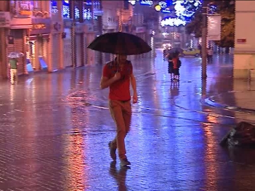 İstanbul'da yağmur etkili oldu