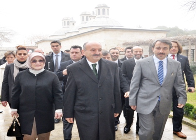 Müezzinoğlu: Hukuk devletinde yanlış yapanın cezasını hukuk verir